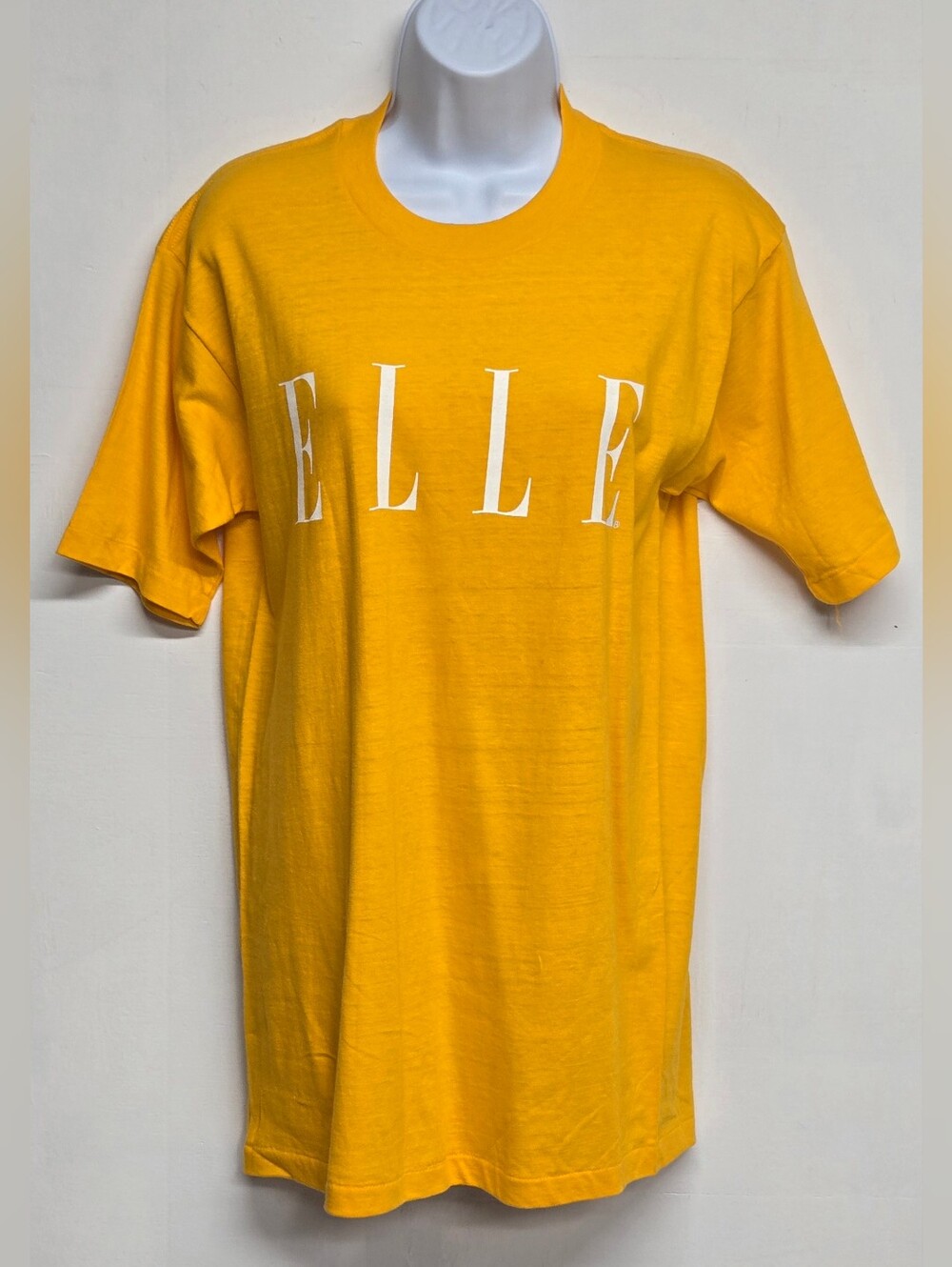Healthknit Elle M 38-40 Vintage Graphic Tee Top Vibrant Yellow 100% Cotton New